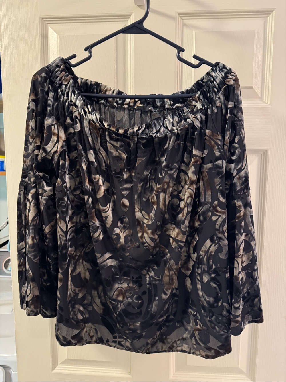 Ariella Black & Taupe Swirl Off-Shoulder Blouse